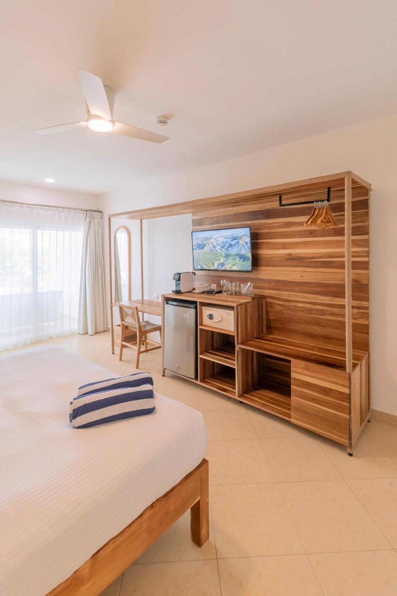 Hotel Santa Teresa By The Beach Playa Santa Teresa  الغرفة الصورة
